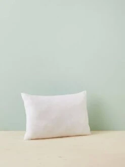 Oreiller Confort Ferme Microfibre Entretien Facile à Bouillir Blanc - Vertbaudet -Bébé Confort Promos Boutique oreiller confort ferme microfibre entretien facile a bouillir 2