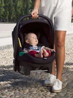 Siège-auto + Base CHICCO Kiros I-Size Fast-In 40 à 78 Cm, équivalence Groupe 0+ Noir - Chicco -Bébé Confort Promos Boutique siege auto base chicco kiros i size fast in 40 a 78 cm equivalence groupe 0 2